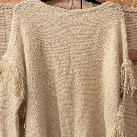 Gorgeous Fringed/Southwest Oversized Sweater by Ralph Lauren - Picture 12 of 13